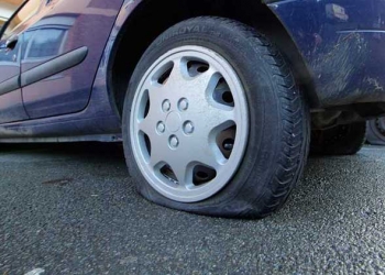 France: Interpellé pour avoir crevé près de 6000 pneus de voiture
