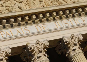 Tunisie: trois femmes poursuivent la compagnie Emirates en justice