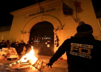 France: des gardiens de prison dénoncent leurs conditions de travail