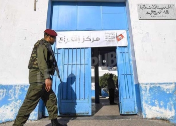 Pour la première fois en Tunisie, des policiers et militaires votent