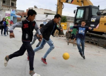 En Tunisie, les jeunes ont des rêves mais ne croient plus à la politique