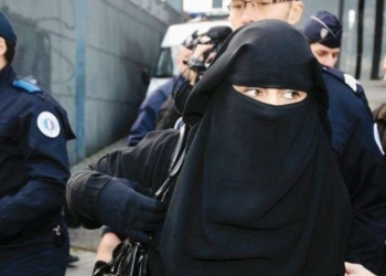 France : condamnée à trois mois de prison ferme pour refus d'ôter son niqab