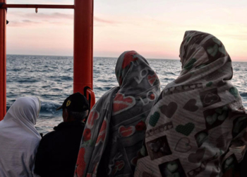 L'Espagne d'accord pour accueillir le navire avec 629 migrants