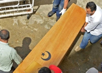 Tunisie: 74 migrants morts noyés repêchés, selon un nouveau bilan