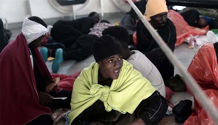 La Tunisie refuse d'accueillir 40 migrants bloqués en mer