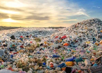 Plastique: la France lancera un « bonus-malus » en 2019