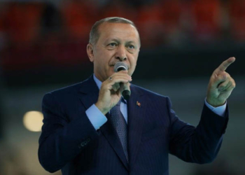 Pour Erdogan, la chute de la livre résulte d'un « complot politique »