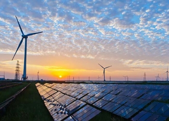 Eoliennes et centrales solaires dans le Sahara feraient davantage pleuvoir