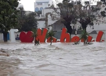 Tunisie : des pluies diluviennes inondent Nabeul, un mort