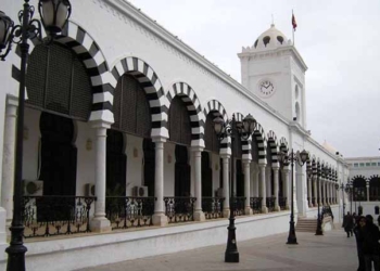 Tunisie: Le déficit réduit de près de la moitié, grâce à la hausse des recettes fiscales