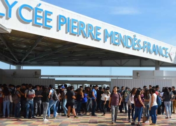 Lycées français : le doublement des élèves pourra se faire avec le privé