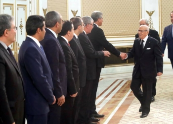 Tunisie: La classe politique pointé du doigt par le ministre de la défense