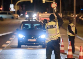 Allemagne: Un conducteur raciste fonce sur des étrangers