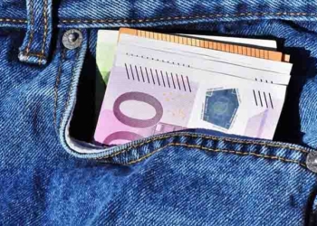 Tunisie: Saisit plus de 50 mille euros à l’aéroport Tunis-Carthage