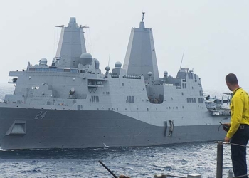Tunisie: Le navire de guerre USS Arlington accoste à la Goulette