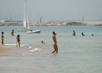 Feux et coupures de courant en Europe où la canicule bat des records