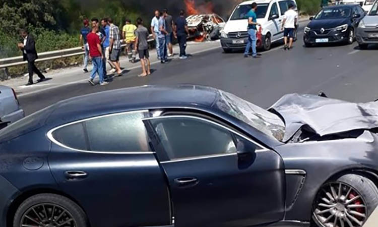 Autoroute Hammamet: une Porshe provoque un accident dramatique (vidéo)
