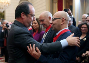 Tunisie: une 2ème démission après celle du Ministre de Défense, Abdelkerim Zbidi