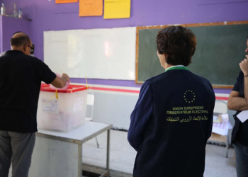 Tunisie: les sondages « sorties des urnes » donnent le parti islamiste vainqueur