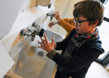 Coronavirus: Les établissements scolaires fermés en France