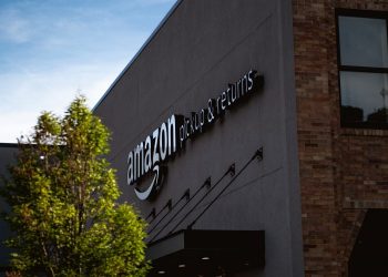 France: La justice impose à Amazon de limiter ses activités