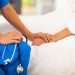 Tunisie : « Nos patients au Covid-19 négatif meurent silencieusement chez eux… »