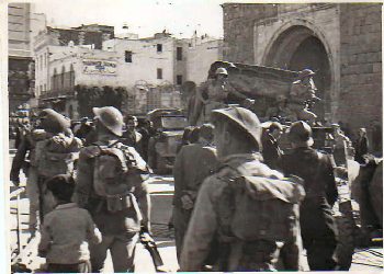 7 mai 1943 : Débarquement et libération de Tunis (vidéo)