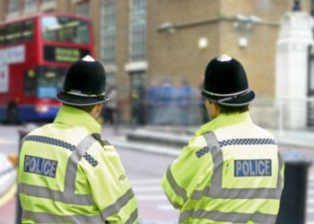 Trois morts dans une attaque au couteau dans le sud de l'Angleterre