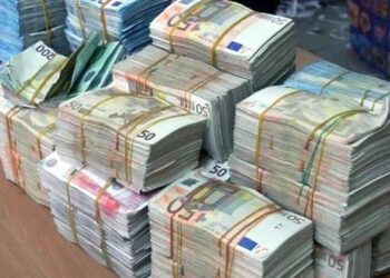 Tunisie: 13 lingots d’or et près de 600 mille euros saisis par les douaniers