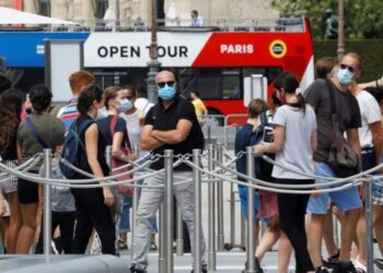Près de 9.000 cas, le bilan du Covid-19, un niveau jamais atteint en France