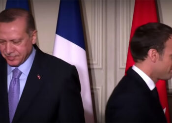Macron a besoin de se faire soigner, selon Erdogan