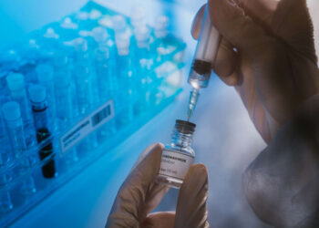 Covid-19: Accord entre Pfizer et l’Union Européenne sur la livraison de 300 millions de vaccins