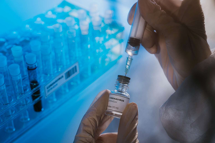 Covid-19: Accord entre Pfizer et l’Union Européenne sur la livraison de 300 millions de vaccins