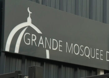 France : 76 mosquées, soupçonnées de radicalisation, menacées de fermeture