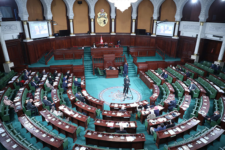 Tunisie : Les appels à dissoudre l’ARP se multiplient après les scènes de violence