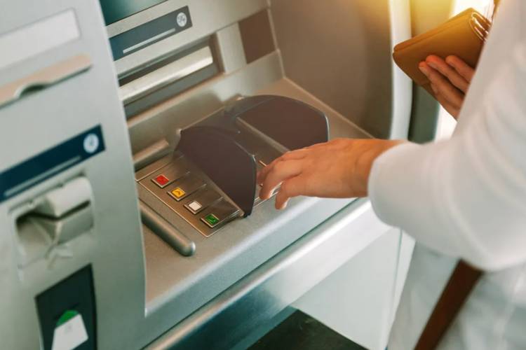 TRE : en Tunisie, le simple retrait bancaire révèle un malaise plus profond